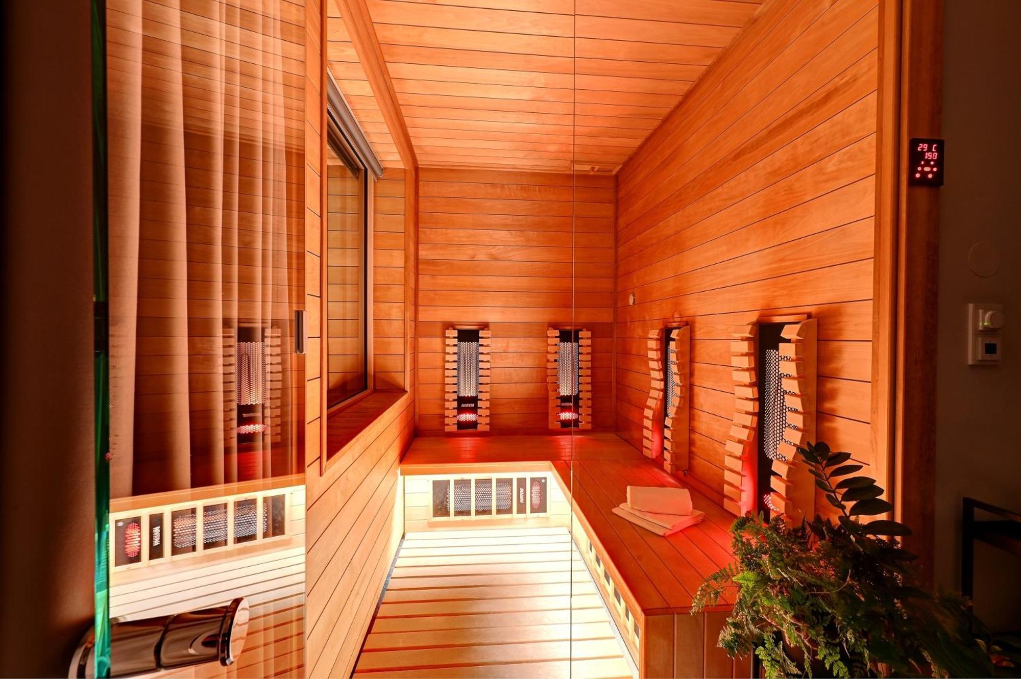Wellness Hotel Fenix Liberec Exterior foto